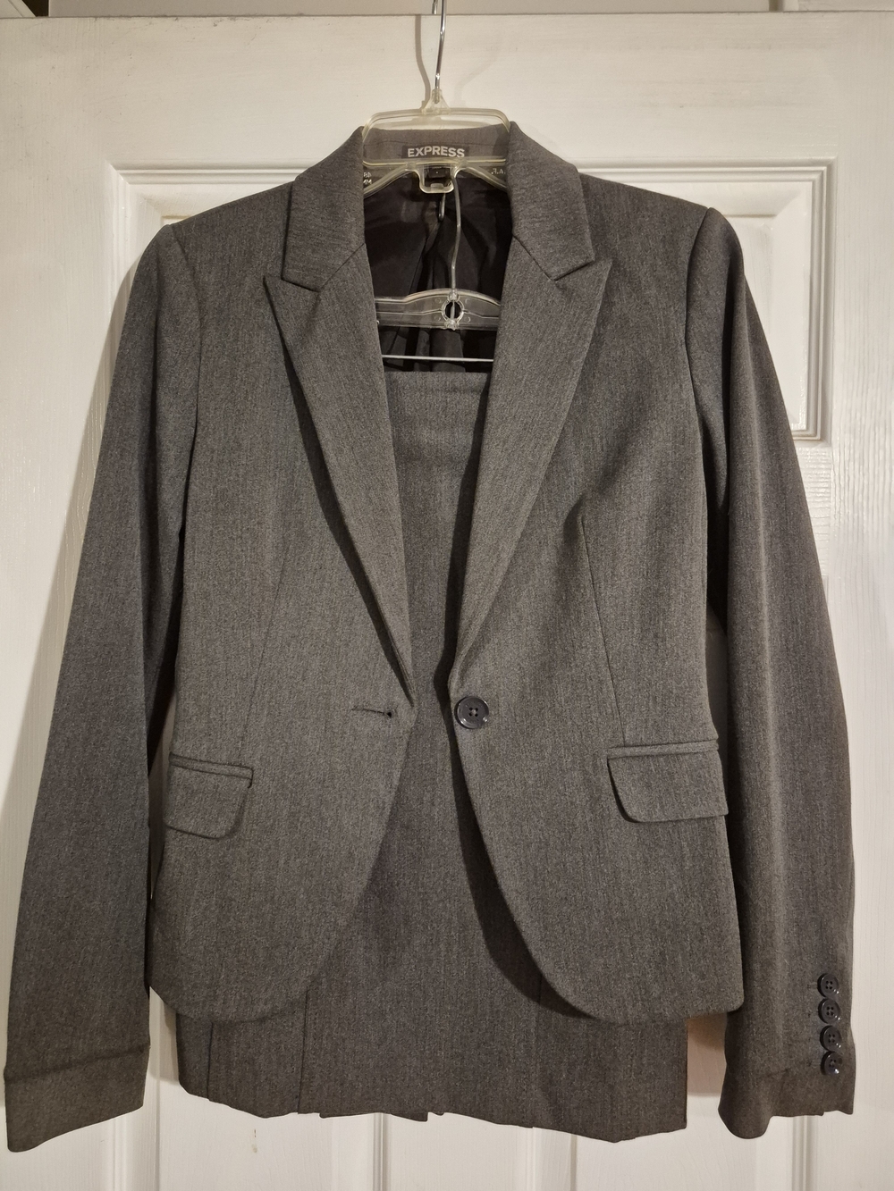 Express Womens Gray Single-Button Blazer And Skirt